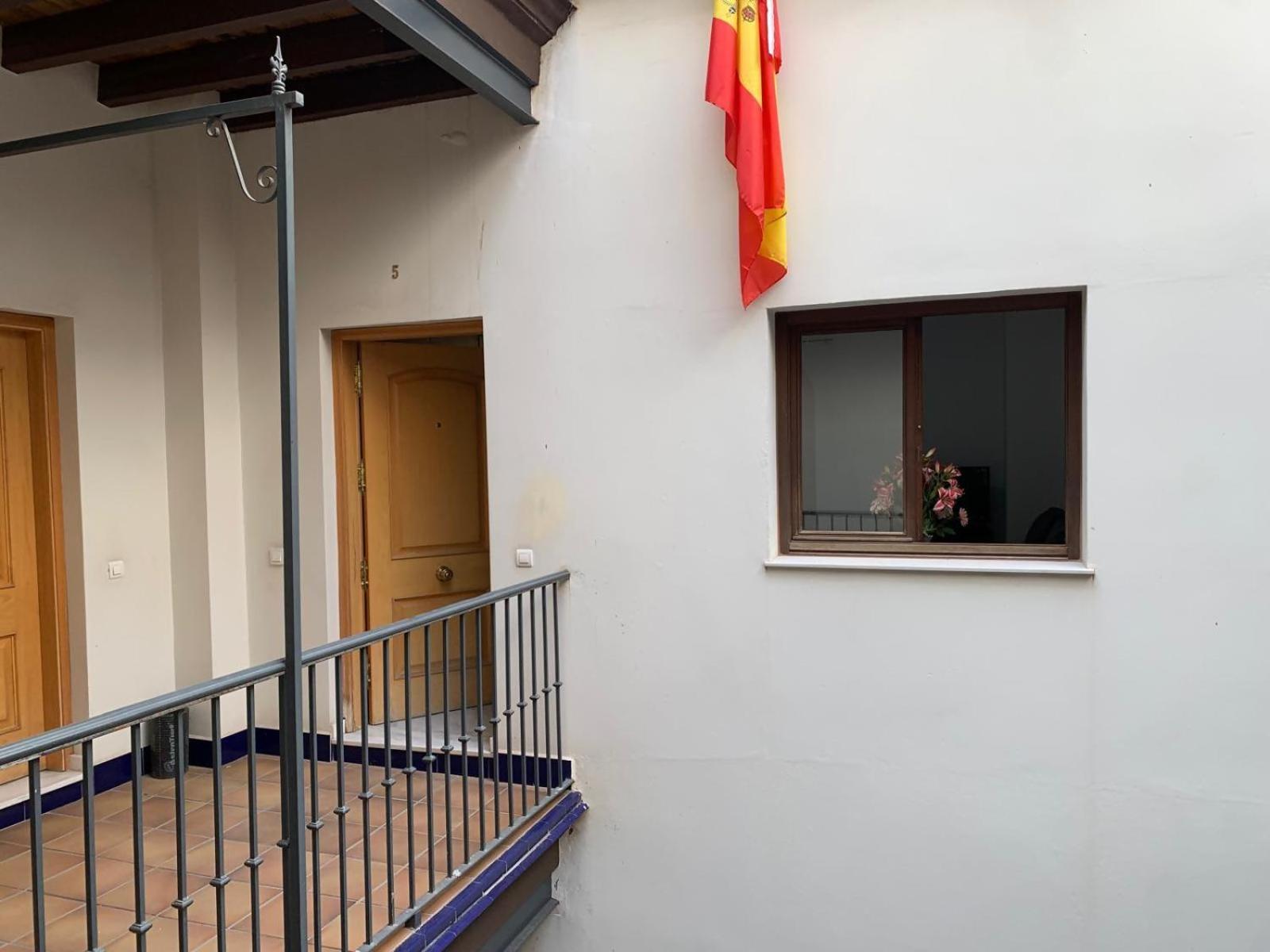 Apartamento Plaza Del Salvador Cuesta Del Rosario Севилья Экстерьер фото